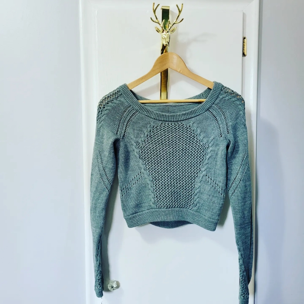 LULULEMON | be present pullover deep shore earl grey 2014 release